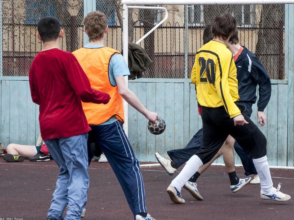 ព័ត៌មានបាល់ឡាយ: ការវិភាគសកម្មភាពនិងឥទ្ឋិពលនៃការប្រកួតបាល់ទាត់សកល